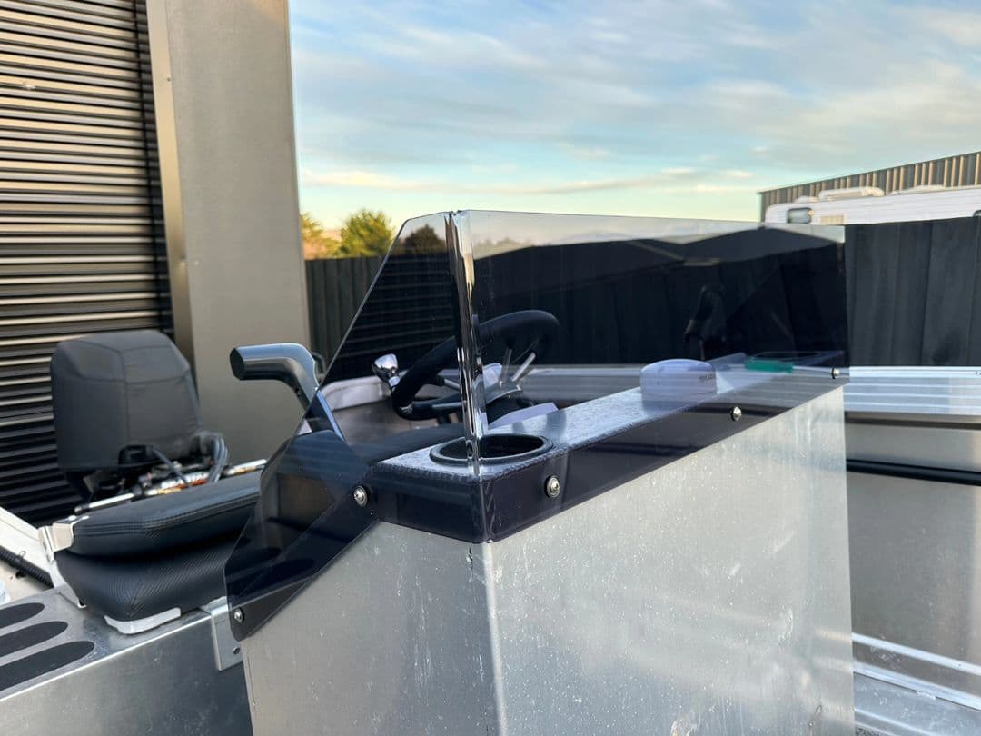 Why Custom Fabricated Windows Outperform Standard Caravan Windows (2026 Comparison)