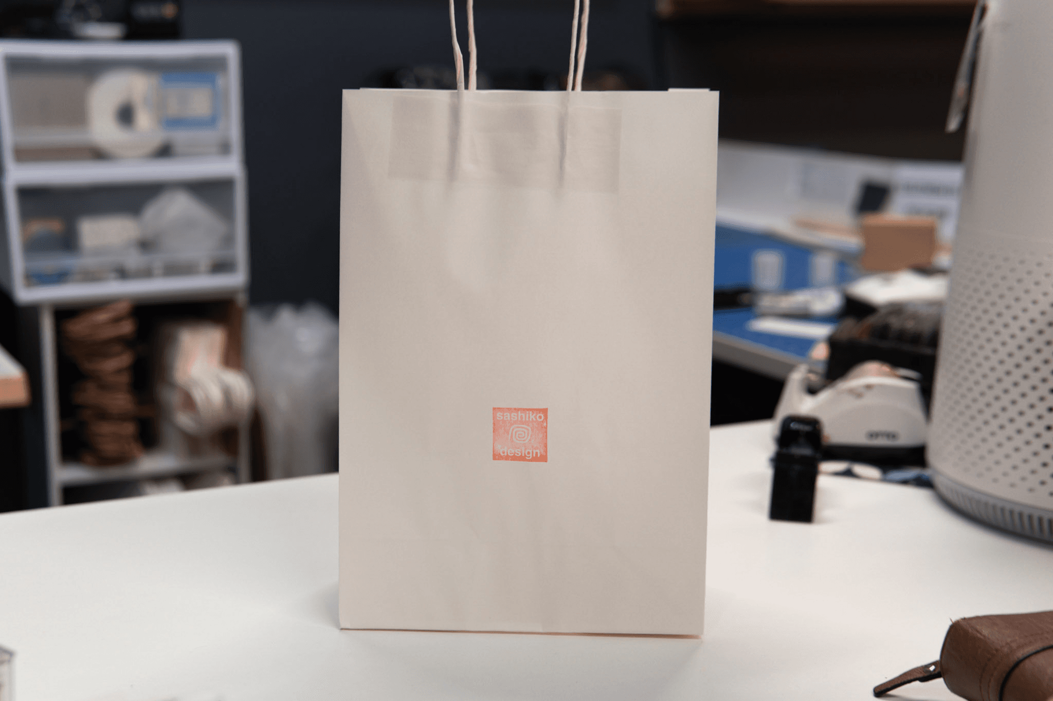 How to Choose the Right Paper Bag Size and Style for your Australian Business?